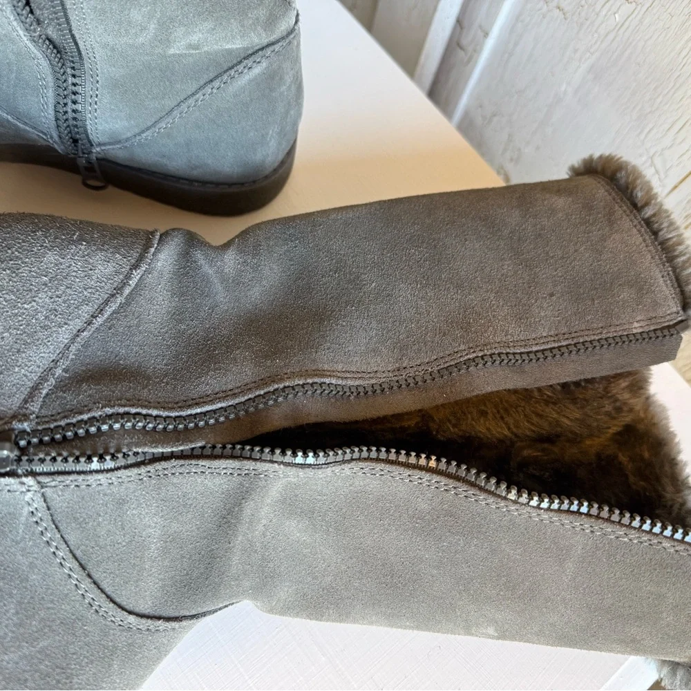 TARGET Suede Leather Faux Fur Trim Gray Winter Insulated Zipper Boots women sz 9